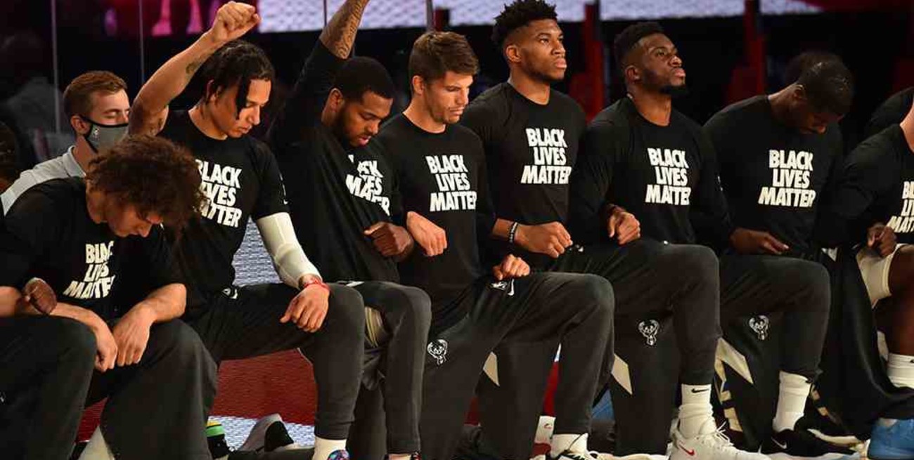El Papa recibió a jugadores de la NBA movilizados contra el racismo y les pidió "seguir luchando"