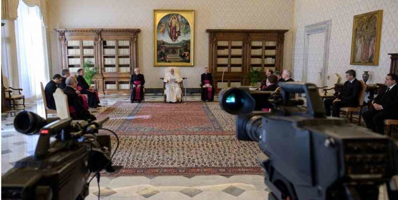 El papa Francisco vuelve a las audiencias virtuales a raíz de la nueva ola de coronavirus