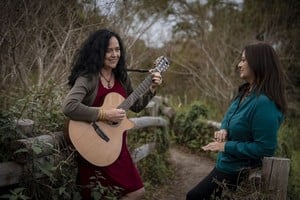 ELLITORAL_267029 |  Gentileza Ana Paula Ocampo Suñé (voz y guitarra) y Goldsack (piano y flauta) sintetizaron años de colaboración en este flamante material.