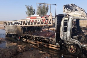 Archivo A damaged car of the Popular Mobilisation Forces (PMF) is seen after a strike by an unmanned aircraft close to the Syrian border in Anbar, Iraq August 25, 2019. The Paramilitary Popular Mobilisation Forces (PMF) Media Office/Handout via REUTERS   ATTENTION EDITORS - THIS IMAGE WAS PROVIDED BY A THIRD PARTY. NO RESALES. NO ARCHIVES.