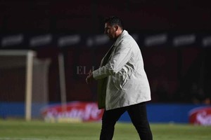 ELLITORAL_360281 |  Manuel Fabatía Diego Dabove intentará  campear el temporal  en el Santo