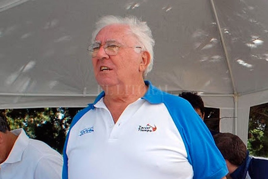 ELLITORAL_277342 |  Gentileza TT Factótum de un producto que brindó, brinda y brindará un valioso aporte al rugby de nuestra región.