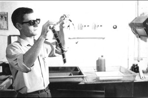 ELLITORAL_346446 |  Archivo El Litoral / UNL El Instituto de Cinematografía de la UNL fue fundado por Fernando Birri en 1956, gracias al apoyo de Angela Romero Vera, entonces delegada y directora de Enseñanza del Instituto Social y el rector Josué Gollán.