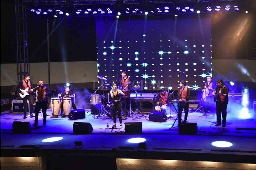 ELLITORAL_356685 | Gentileza