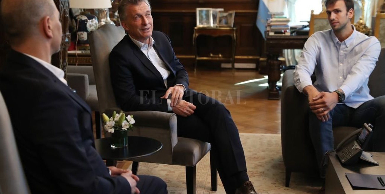 Macri recibió a Sergio Hernández y a uno de los subcampeones del mundo