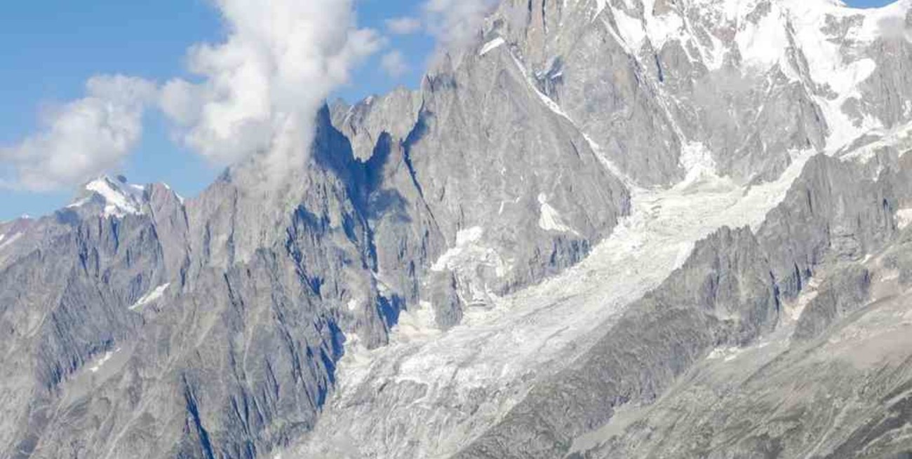 Italia: evacúan una zona de los alpes por posible desprendimiento de un glaciar