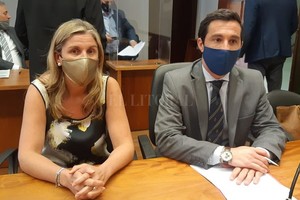 Prensa MPA Los fiscales Ana Laura Gioria y Gonzalo Iglesias.