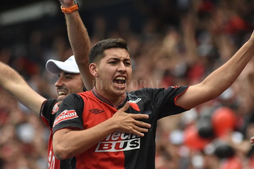 ELLITORAL_336462 |  Mauricio Garín El sentimiento del hincha expresado en una foto