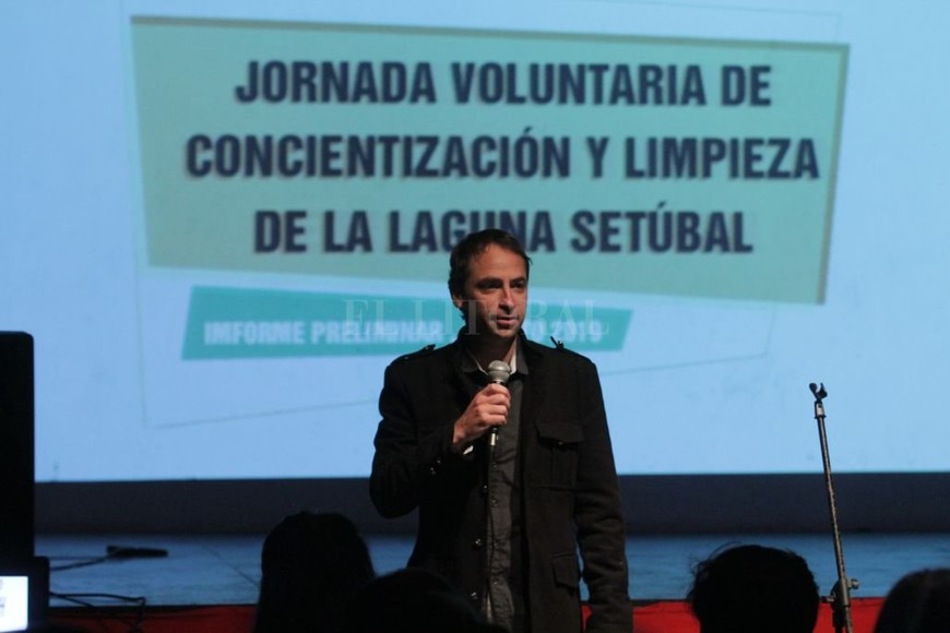 ELLITORAL_256921 |  Pablo Aguirre Martín Bletter, investigador:  Los niveles de contaminación que se encontraron (todo tipo de material de origen antropogénico) fueron muy elevados .