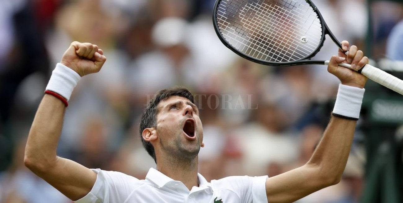 Djokovic venció a Bautista Agut y avanzó a la final de Wimbledon