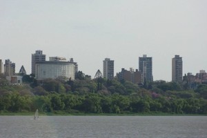 ELLITORAL_362584 |  José Vittori ciudad de Parana desde el rio
Jose Vittori