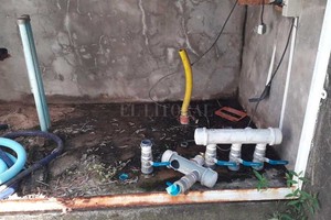 ELLITORAL_344484 |  El Litoral Por sexta vez los delincuentes golpearon en una vivienda donde se llevaron la bomba extractora de agua y el filtro de la pileta.