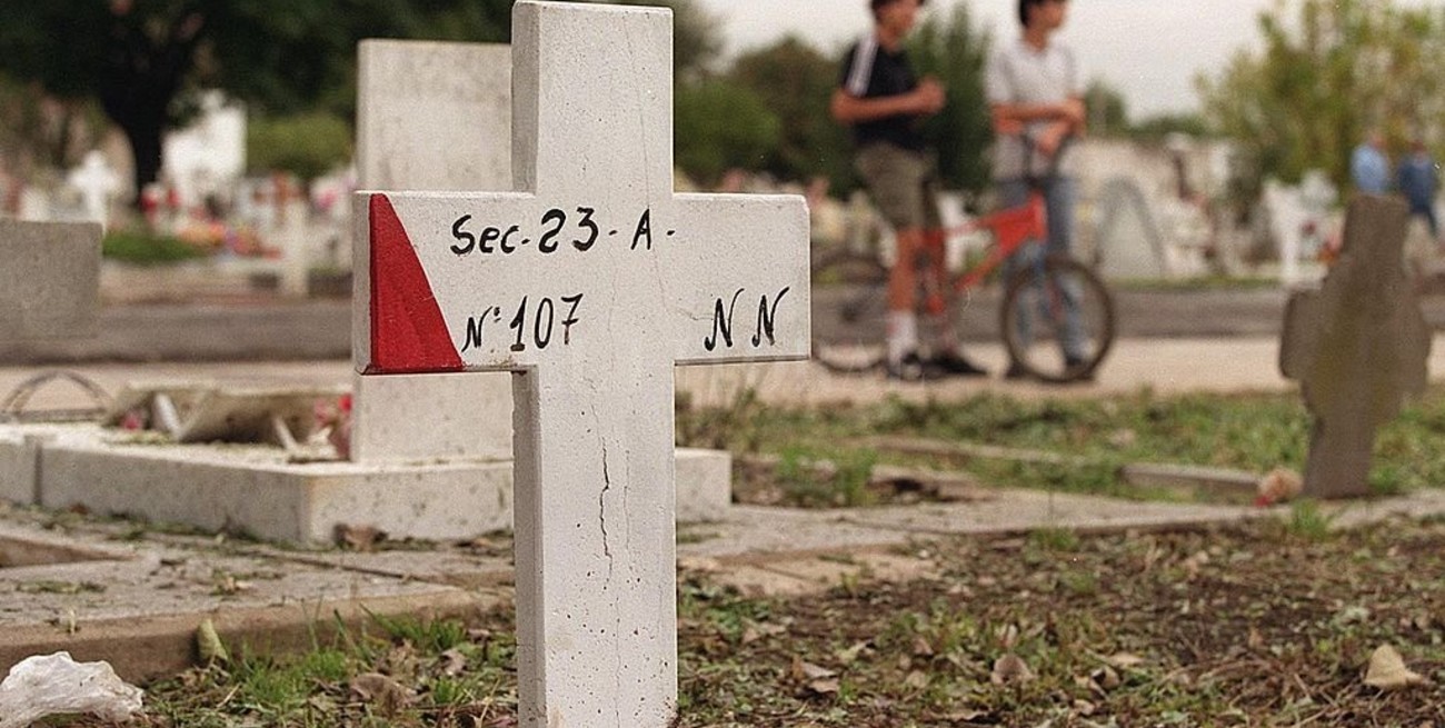 Logran identificar a 301 personas enterradas como NN en distintos cementerios del país