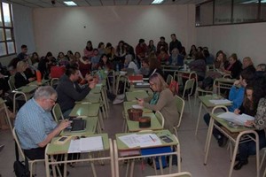 Gentileza El Patagónico Imagen de la reunión extraordinaria donde se aprobó esta resolución.