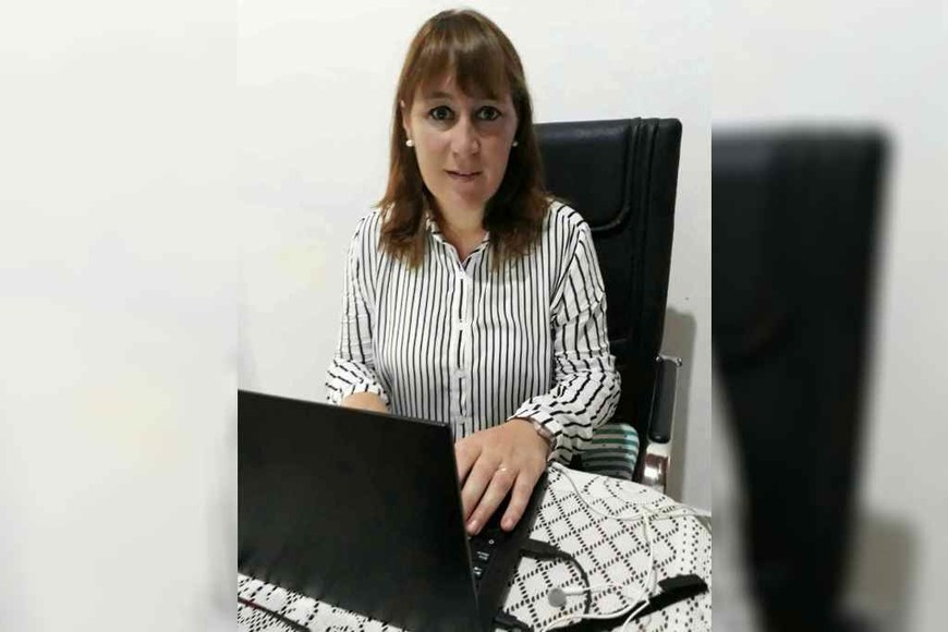 ELLITORAL_360563 |  Gentileza Natalia Marisol Caluva, madre de dos niños y profesional.  Este tema preocupa y genera una gran inquietud en los padres, docentes, entrenadores deportivos, profesionales de la salud, los cuales parecen desconcertados frente a esta nueva realidad que se les impone de manera abrupta. Estas nuevas formas de estar en el mundo demandan nuestras intervenciones como adultos , asegura.