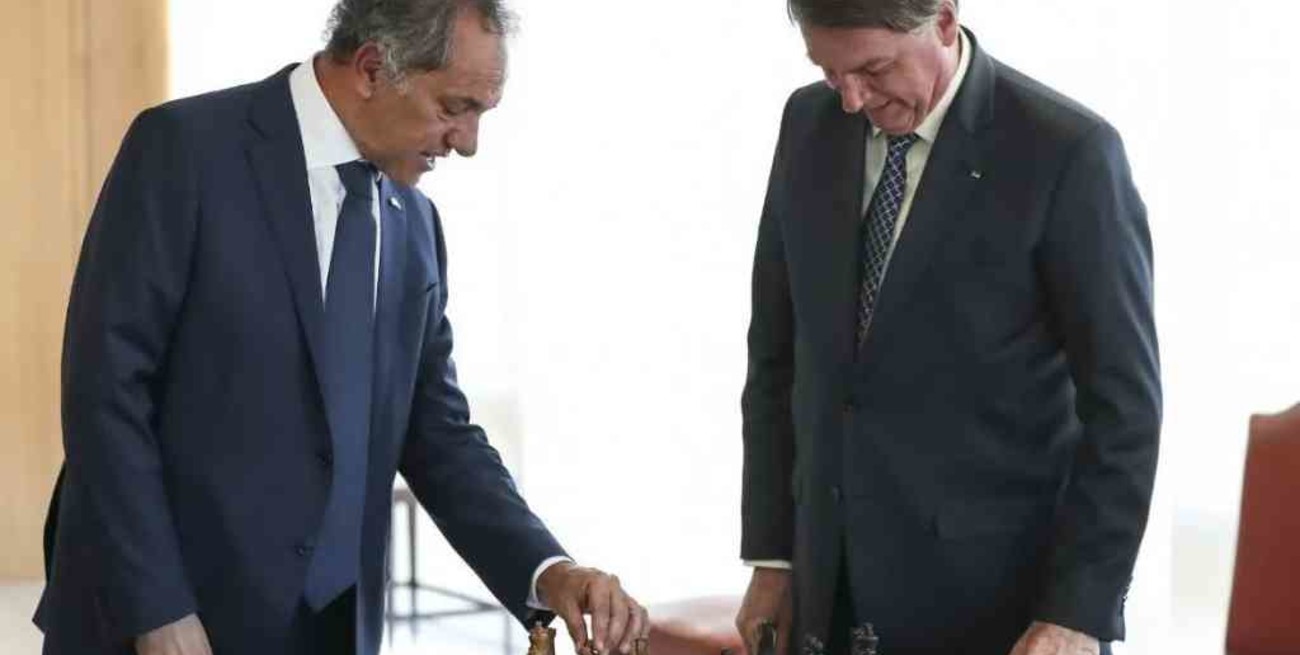 "Más allá de lo ideológico, hay un interés superior" aseguró Scioli tras reunirse con Bolsonaro