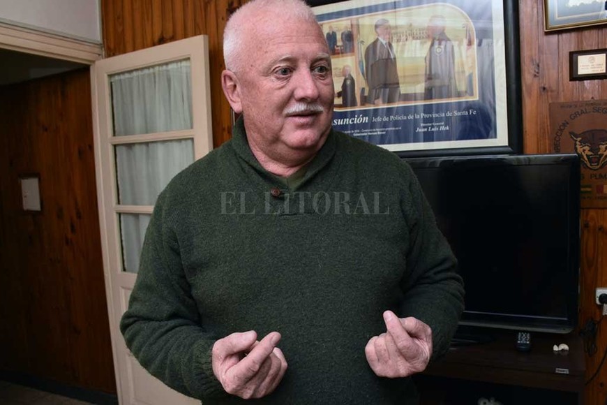 ELLITORAL_263320 |  Flavio Raina Habría que actuar más firmemente en cuanto a la prevención , dijo el ex jefe de Policía