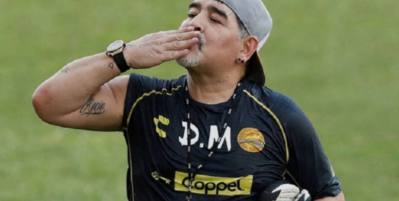 Maradona se mencionó más de 21 millones de veces en cuentas de Facebook el día en que murió