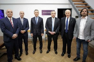 Noticias Argentinas Los protagonistas antes de dar a conocer sus ideas y opiniones.