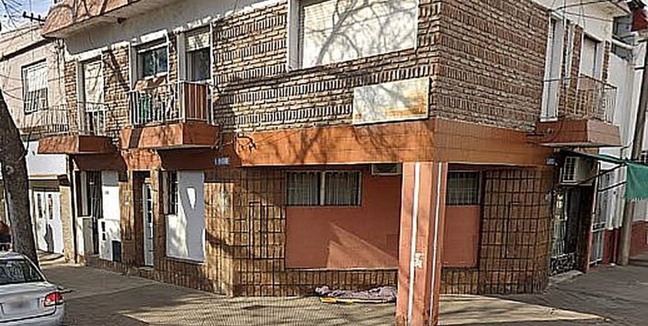 Discutían y la tiró por el balcón de su casa en Rosario