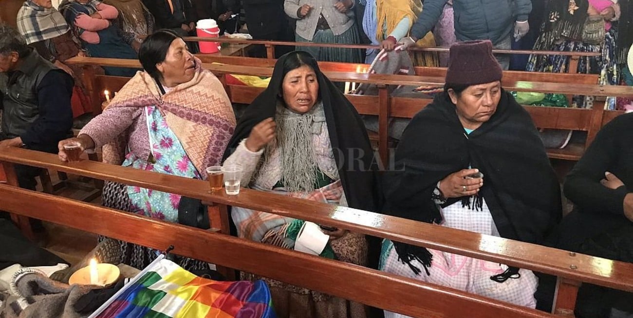 Aumenta a ocho el número de muertos en los enfrentamientos frente a una planta de combustibles en Bolivia