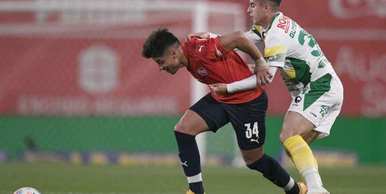 Independiente y Defensa y Justicia empataron sin goles en el estadio Libertadores de América 