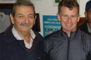 Gentileza Franco Perego Raúl junto al galés Nigel Owens, quien se retiró recientemente, siendo el mejor referee del mundo.