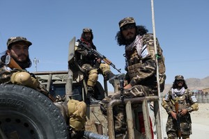 ELLITORAL_402062 |  Reuters Members of the Taliban Intelligence Special Forces guard the military airfield in Kabul, Afghanistan, September 5, 2021. WANA (West Asia News Agency) via REUTERS ATTENTION EDITORS - THIS IMAGE HAS BEEN SUPPLIED BY A THIRD PARTY.
