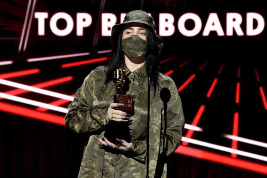 ELLITORAL_331420 |  Gentileza Billie Eilish fue galardonada como mejor artista femenina.