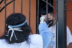 ELLITORAL_318041 |  NA NOTICIAS ARGENTINAS BAIRES AGOSTO 
4: Operativo Detectar en la 
localidad de Malvinas Argentinas, 
partido fe almirante Brown.
 Foto NA