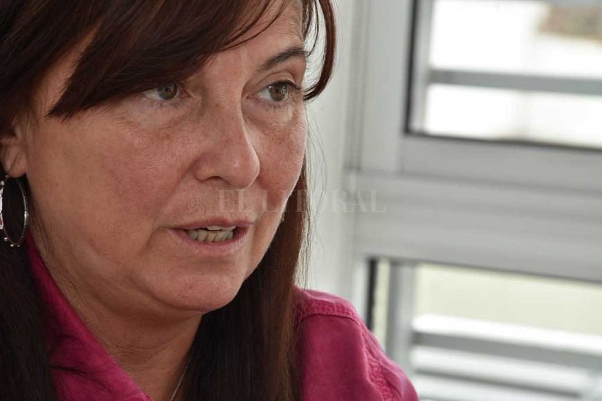 ELLITORAL_279729 |  Guillermo Di Salvatore A poco de asumir se reunió con la ministra nacional de Mujeres, Géneros y Diversidades, Elizabeth Gómez Alcorta, con quien hay total coincidencia en la línea de trabajo.