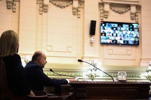 ELLITORAL_373260 |  El Litoral Desde las pantallas la mayoría de los legisladores seguirá el discurso de Omar Perotti, como ocurriera el año pasado.