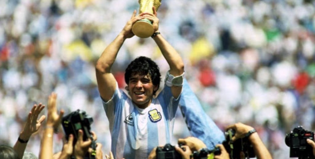 Diego Maradona, de "cebollita" a la Selección