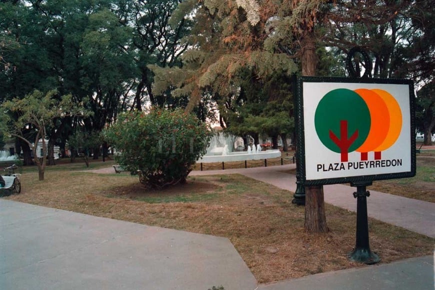 ELLITORAL_323480 |  Archivo El Litoral Así lucía la Plaza en 1999.