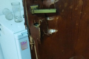 ELLITORAL_404425 |  Gentileza Nueve puertas (de las 11 oficinas siniestradas) fueron violentadas por los delincuentes.