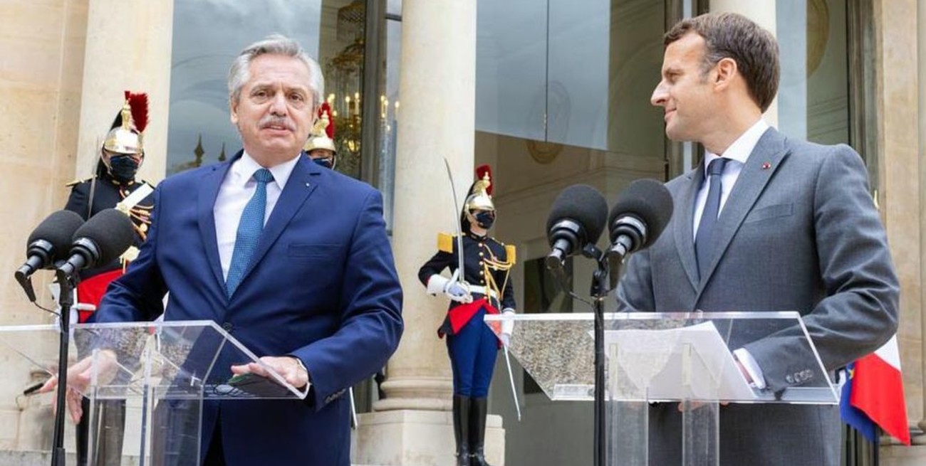 "Francia está a su lado" le dijo Macron a Alberto Fernández