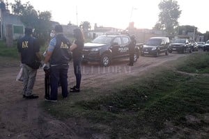 ELLITORAL_337153 |  Prensa Ministerio de Seguridad La sospechosa fue detenida el lunes en el marco de seis allanamientos realizados por la Agencia de Investigación Criminal (AIC) en Santo Tomé.