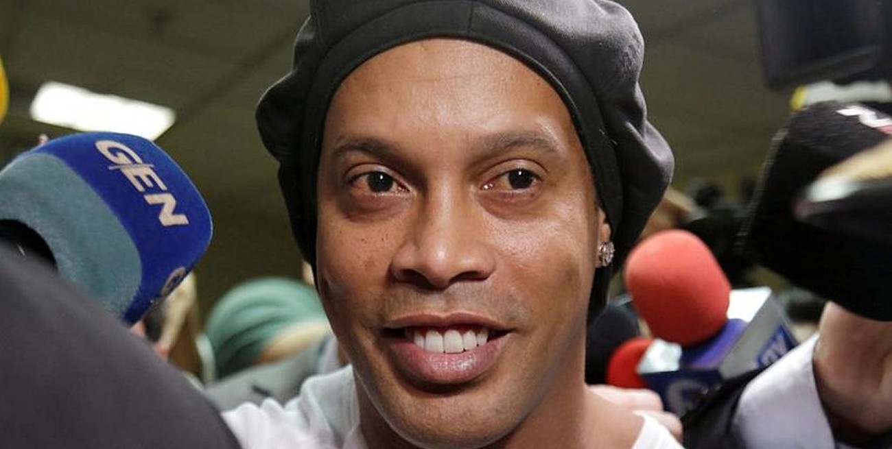 Ronaldinho dio positivo en coronavirus
