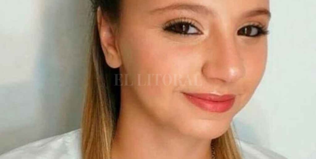 Femicidio de Úrsula: mensajes revelan que el policía la engañó para matarla