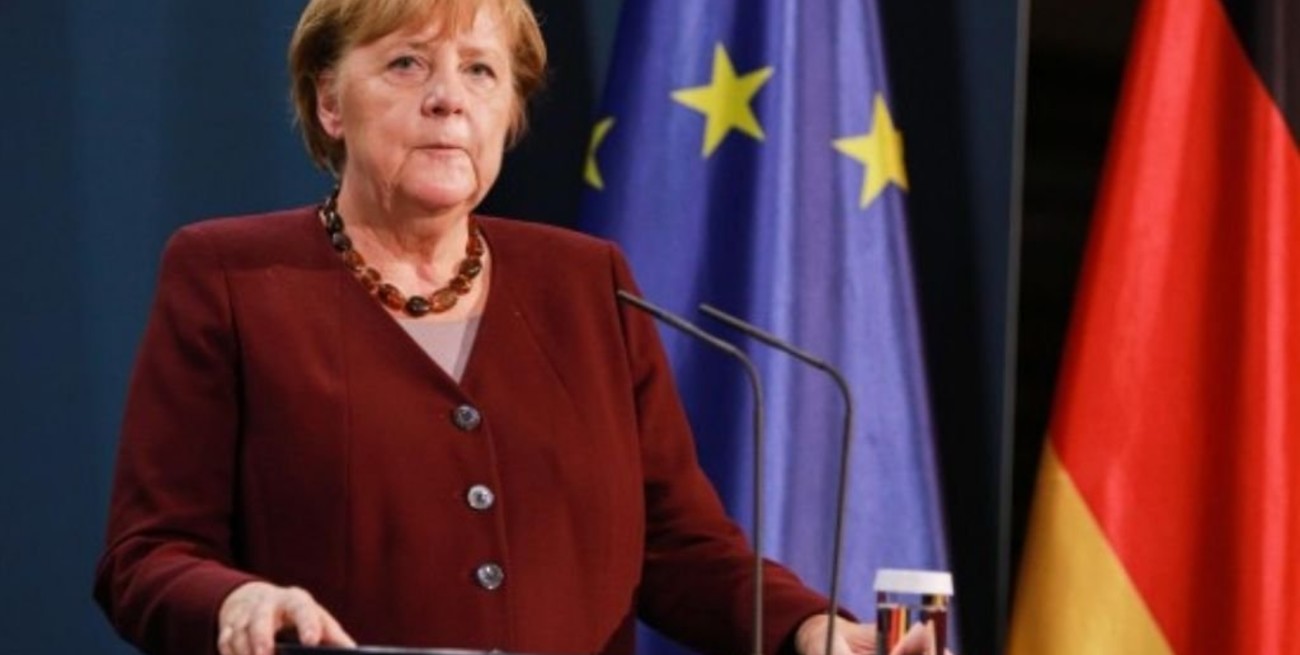 Merkel reiteró su rechazo a liberar patentes e instó a EEUU a "abrir el mercado" de vacunas