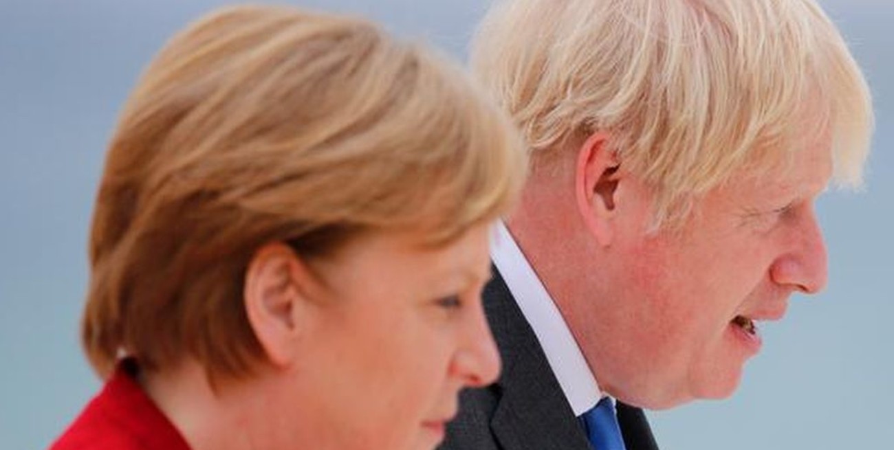 Brexit: Merkel y Johnson acordaron relaciones "bilaterales"