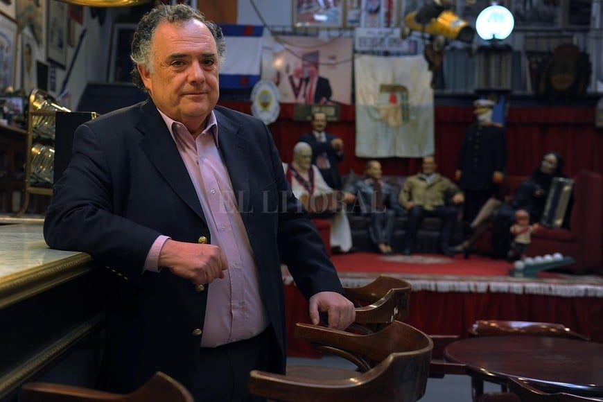 ELLITORAL_370611 |  Archivo Eduardo Félix Valdés, exembajador argentino ante el Vaticano y actual diputado nacional, montó la operación  Puf Puf  con la intención de voltear la causa de los cuadernos y aliviar la presión judicial sobre Cristina Fernández de Kirchner.