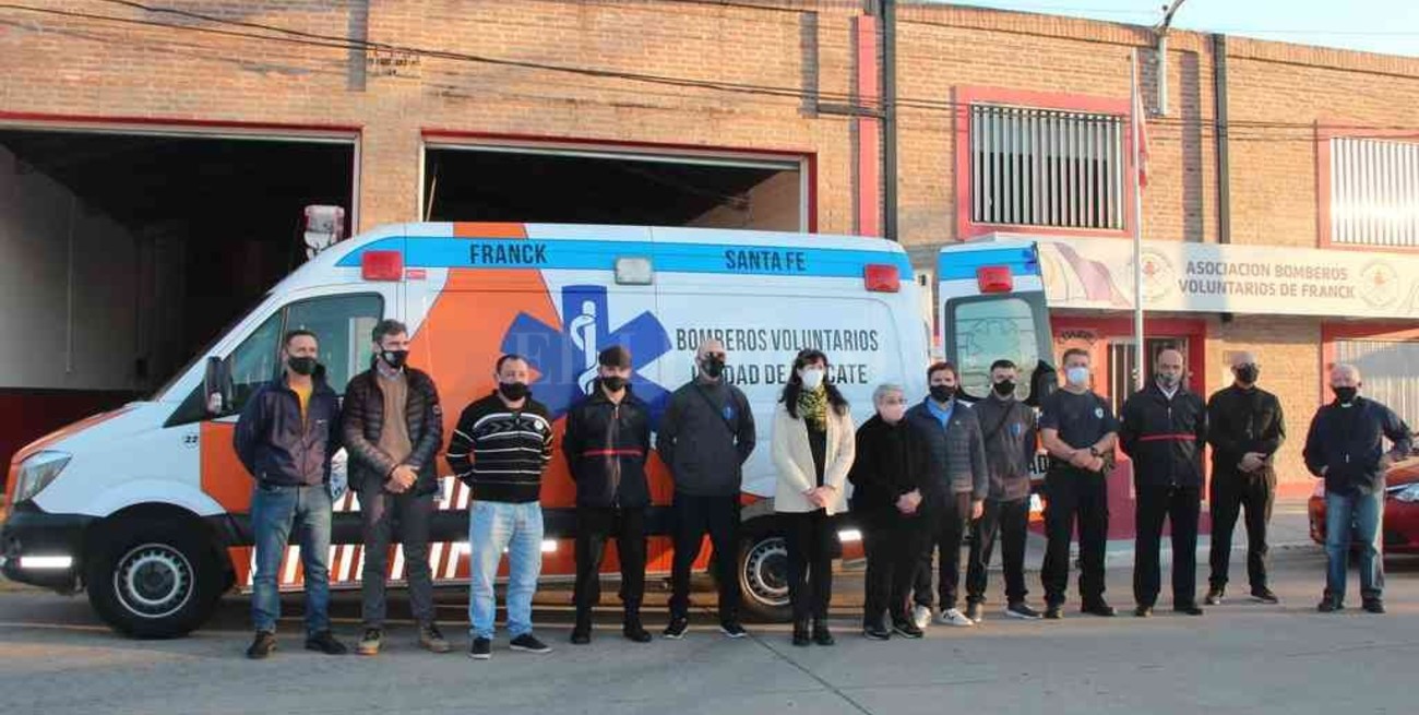 Bomberos voluntarios de Franck presentaron su nueva unidad de rescate