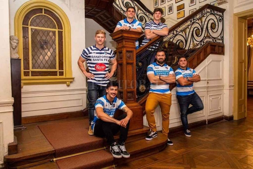 ELLITORAL_399682 |  Gentileza Presentación de las camisetas de CRAI