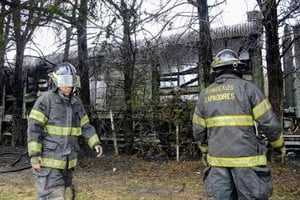 ELLITORAL_364549 |  Gentileza Los bomberos que actuaron en el lugar del siniestro.