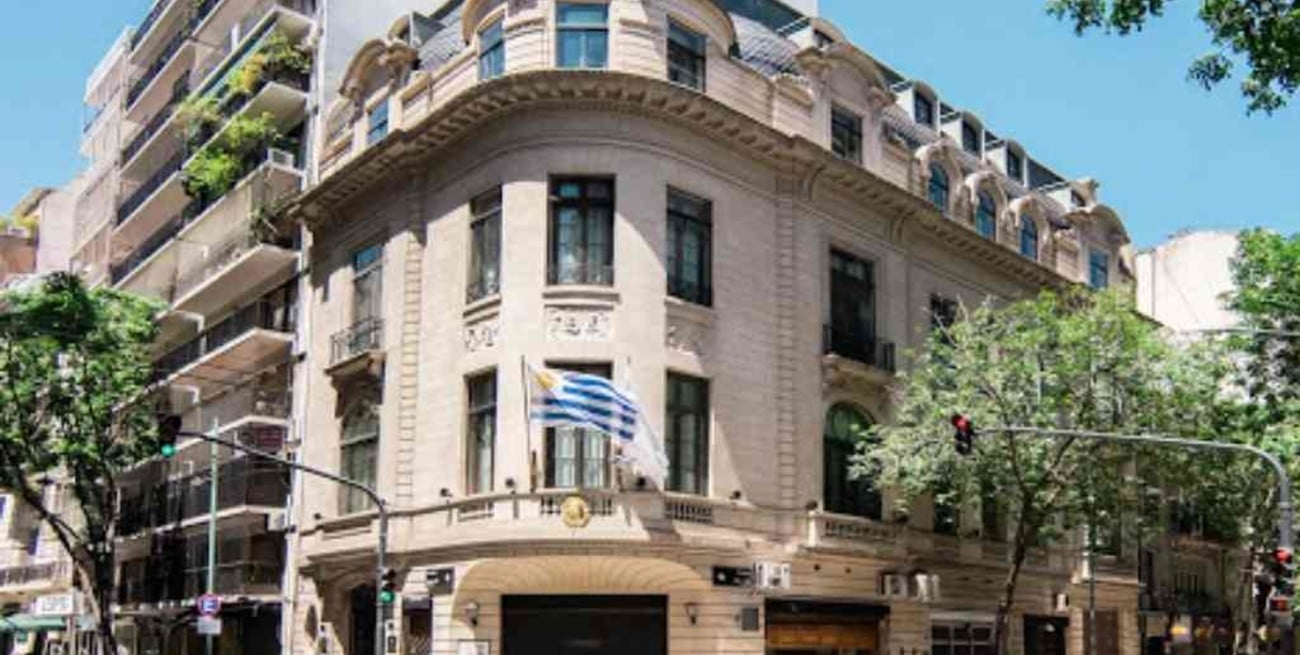 Cierran la embajada de Uruguay en Argentina por casos de coronavirus