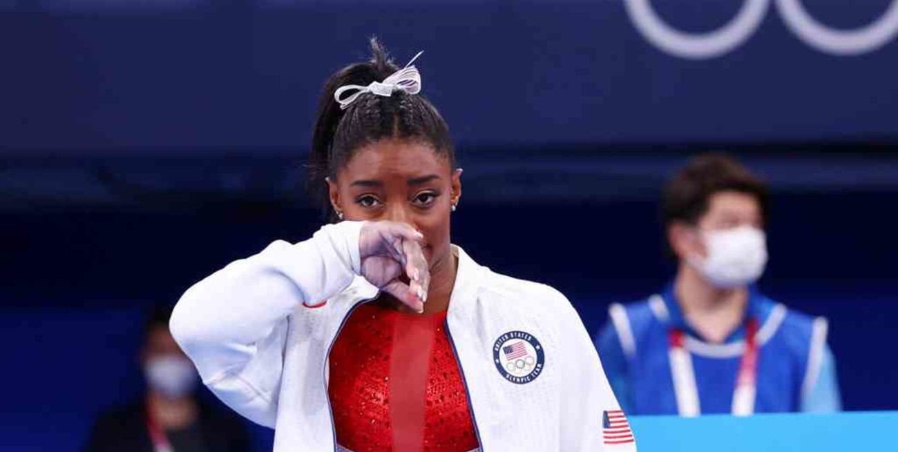 Tokio 2020: Simone Biles se retiró de la final de gimnasia artística por equipos por un problema médico