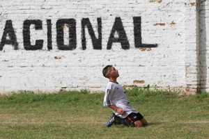 ELLITORAL_387736 |  Pablo Aguirre Nacional, en crecimiento. Más allá del mal momento que atraviesan las instituciones de la ciudad y la región, los directivos no paran de hacer obras que beneficiarán a los socios y deportistas del club.