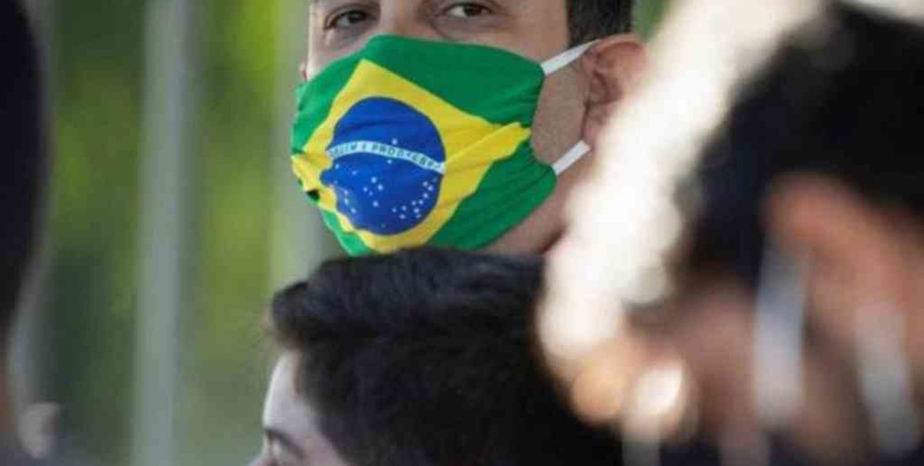 Escándalo en Brasil: detectan casos de vacunados con identidades de ancianos fallecidos