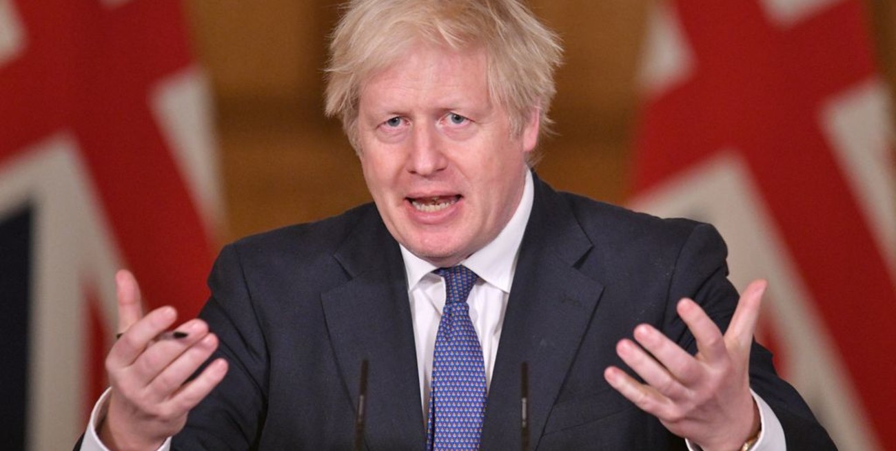 Boris Johnson instará a la Union Europea a no bloquear las exportaciones de vacunas al Reino Unido